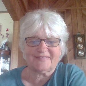 Meet your Posher, Debi